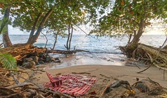 49-797 Kamehameha Hwy, Kaaawa, HI 96730