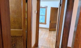 902 W 10th St, Atlantic, IA 50022