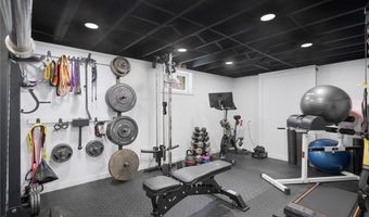 14 Elinora St, East Providence, RI 02915