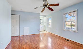 4472 RUGGLES Ct, Annandale, VA 22003