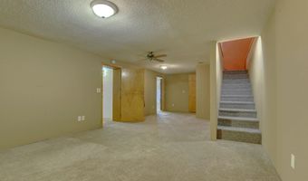 201 4th St, Armstrong, IA 50514