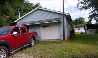 107 Jefferson St, Amsterdam, OH 43903