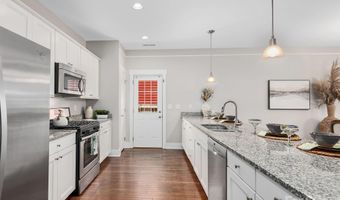 9 Hyde Park Pl, Arden, NC 28704