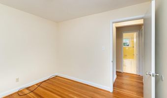 5852 LOWELL Ave, Alexandria, VA 22312