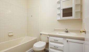90 Puffin Glade, Bayville, NJ 08721