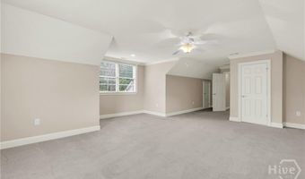 5 Pinebrook Ct, Savannah, GA 31405