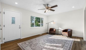 1504 Red Leaf Ln, Columbus, OH 43223