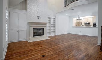 4144 Towne Green Cir, Addison, TX 75001