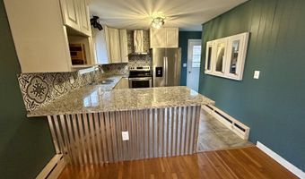 7257 Beechwood Dr, Athens, OH 45701