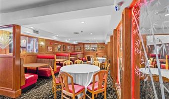 383 Metacom Ave, Bristol, RI 02809