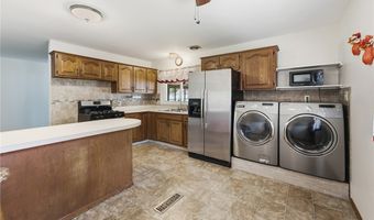 407 Dorwood Dr, Alliance, OH 44601