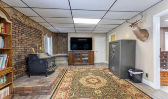 2001 Meadowlark Ln, Albertville, AL 35951
