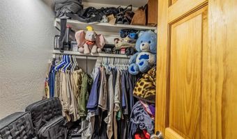 612 Lovers Ln, Aztec, NM 87410