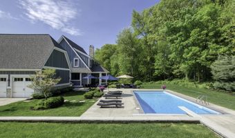 3011 Mela Via Ct NE, Ada, MI 49301