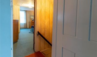 17 Warner St, Newport, RI 02840