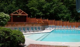 136 Summit Dr, Campton, NH 03223