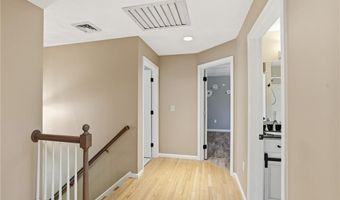 71 Rolling Hill Dr, Exeter, RI 02822