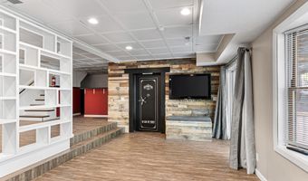1305 S 4th Ave, Beatrice, NE 68310