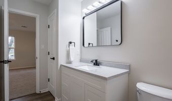 585 Eagles Nest Ct, Avon, IN 46123