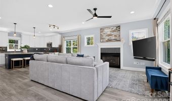 3039 Palm Ave, Charlotte, NC 28205