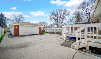 661 W Saint Aubin Dr, Addison, IL 60101