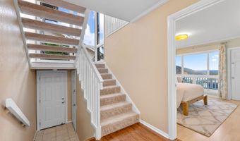 947 Kauku Pl, Honolulu, HI 96825