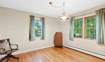 9 Sunset Dr, Altamont, NY 12009
