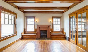 615 Kellogg Ave, Ames, IA 50010