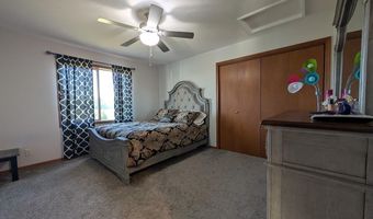 2496 Rock Creek Rd, Bee, NE 68314