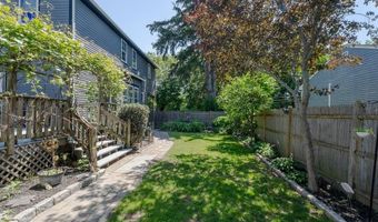 71 Vinton Ave, Cranston, RI 02920