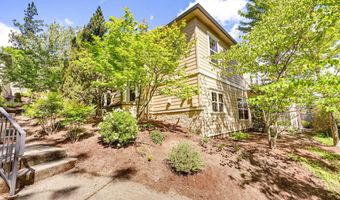 461 Holly St, Ashland, OR 97520