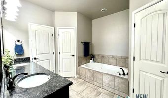 832 Calamity Jane Dr, Carlsbad, NM 88220