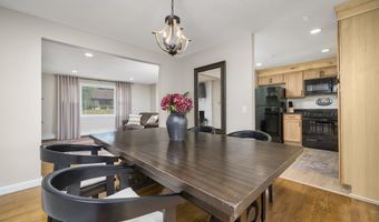 15 Diane Dr, Cromwell, CT 06416