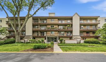 7400 LAKEVIEW Dr N404, Bethesda, MD 20817