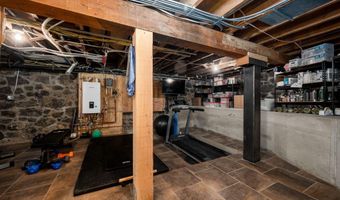61900 Anker Ln, Bend, OR 97702