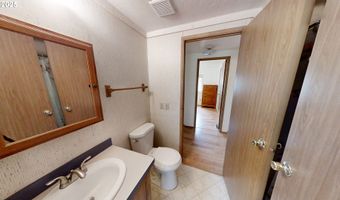 17360 MOUNTAIN Dr, Brookings, OR 97415