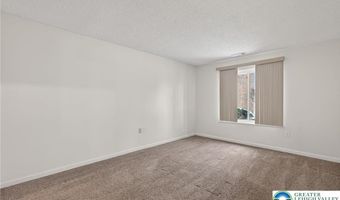 991 Village Round H, Allentown, PA 18106