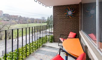 1050 Wall St 3C, Ann Arbor, MI 48105