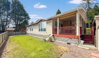 631 HASSETT St, Brookings, OR 97415