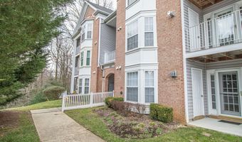 655 BURTONS COVE Way 8, Annapolis, MD 21401