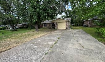 412 7th St, Barling, AR 72923