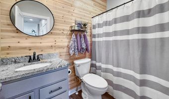 5218 NW 8th St, Ankeny, IA 50023