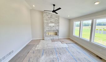 7093 Kettle Dale Ave SE, Alto, MI 49302