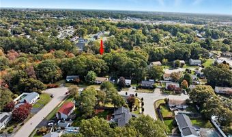 37 Carriage Rd, Cranston, RI 02920