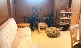 15076 Harrison Ave, Allen Park, MI 48101