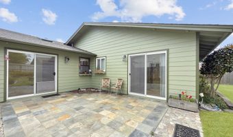 550 VELOPA Ct, Brookings, OR 97415