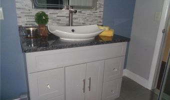 176 Vernon St, Warwick, RI 02889