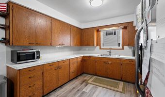 925 W LINDBERGH St, Appleton, WI 54914