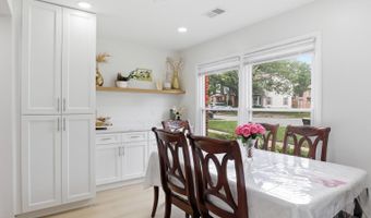 6382 PATIENCE Ct, Alexandria, VA 22315