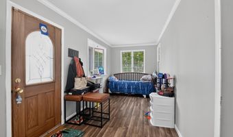 28 Cedar St, Bayville, NJ 08721